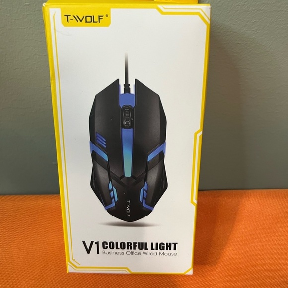 6/$25
T- WOLF black and Blue V1 Stylish Optical Wired Mouse - Picture 5 of 5